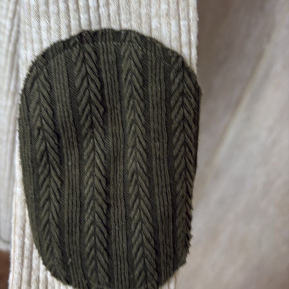 Hem & Thread Cream and Olive Long Sleeve knit top - Picture 4 of 8